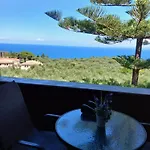 Dali Iii Sea View Апартаменты *